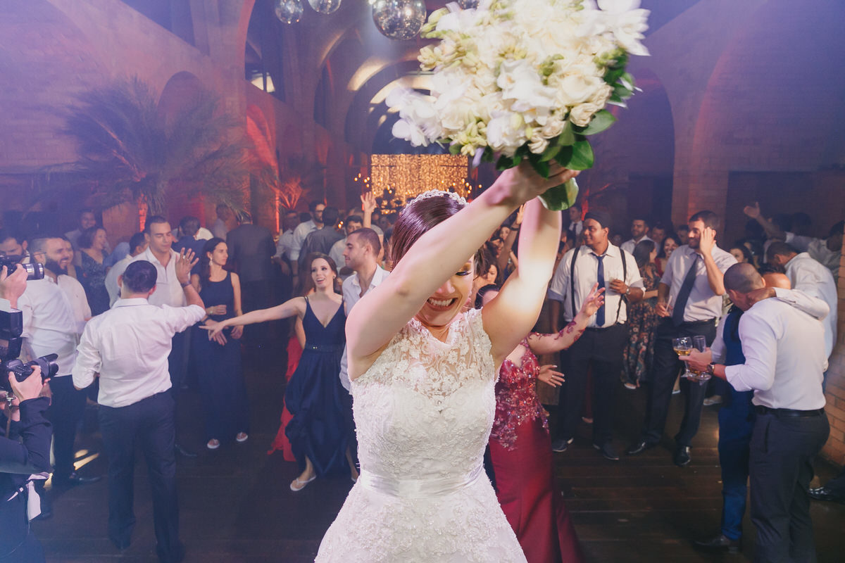 Pista de dança em festa de casamento clássico no Salão de festas Mansão dos Arcos Park Way banda casa 20 fotógrafo profissional Brasília Df
