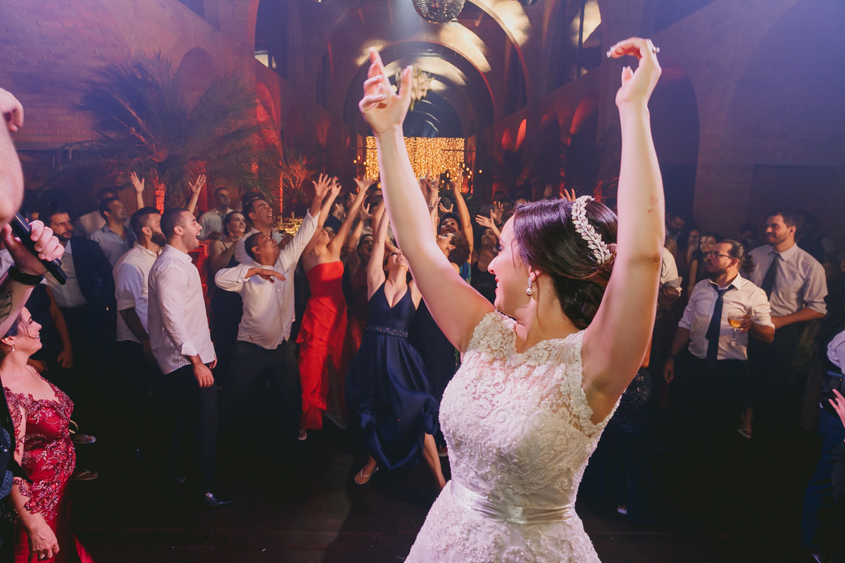 Pista de dança em festa de casamento clássico no Salão de festas Mansão dos Arcos Park Way banda casa 20 fotógrafo profissional Brasília Df