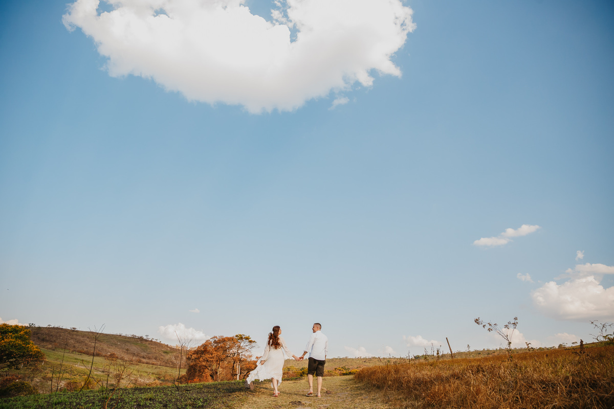 Ensaio na cachoeira prévia de casal no Paraíso na Terra Brasília Df Fotografo de Casamento
