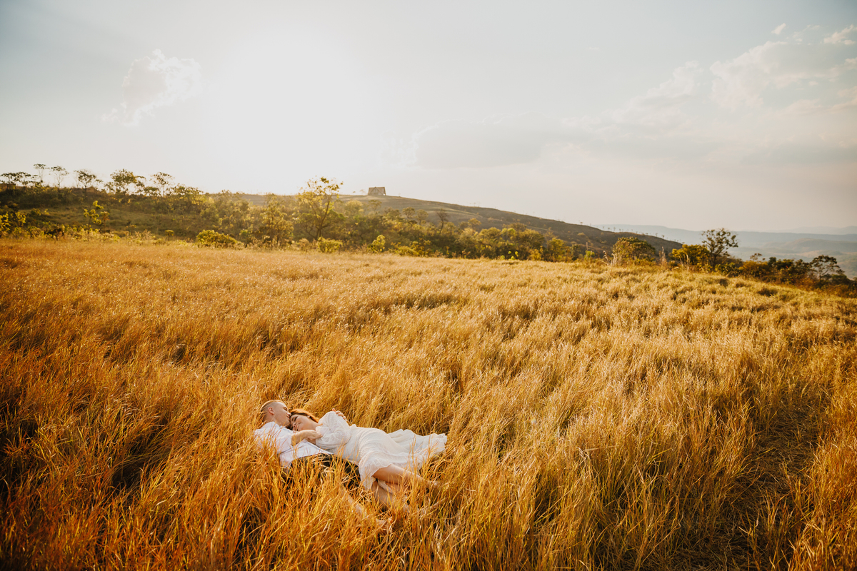 Pré Wedding no campo Brasília Df Fotografo profissional de casamento