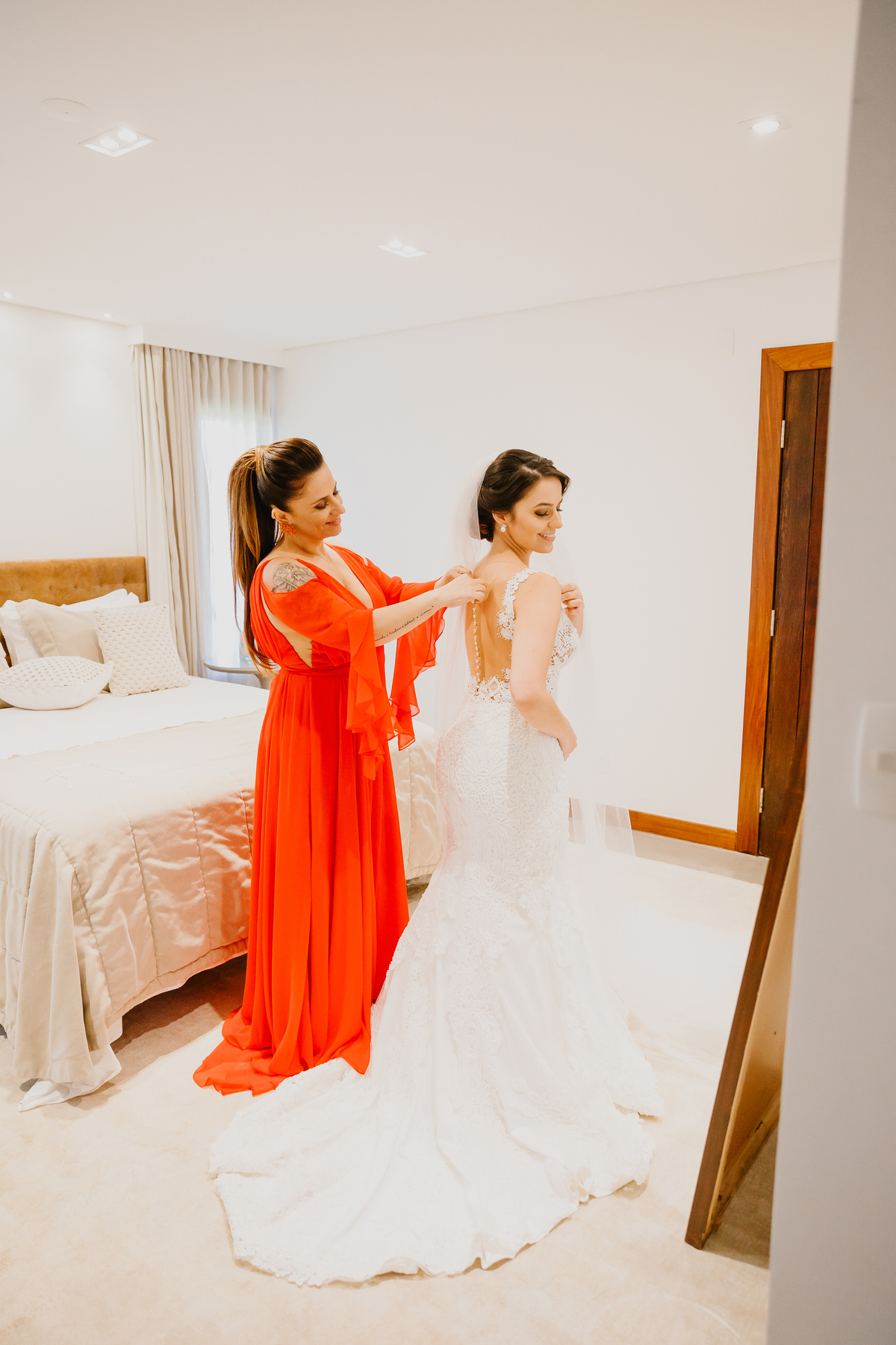 Making of de noiva no salão Renoir Ricardo Maia com vestido de noiva Fernando Peixoto pelo fotógrafo Philipe Nogueira Brasília Df