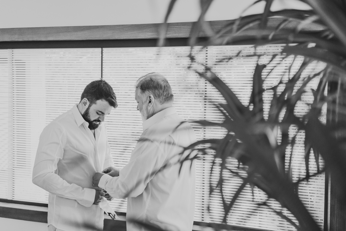 Making of de noivo no espeço da lenda pelo fotógrafo profissional de casamentos Philipe Nogueira Df