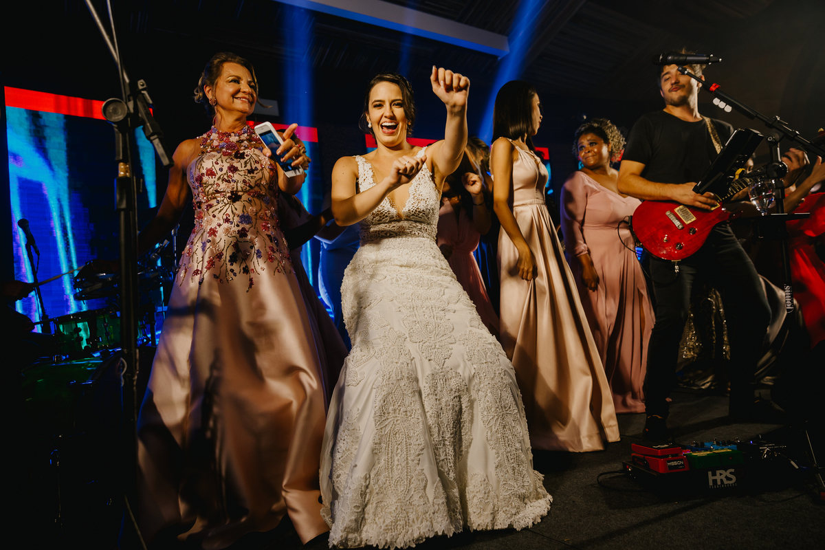 Pista de dança em festa de casamento clássico no Salão de festas no Espaço da Lenda fotógrafo profissional Brasília Df
