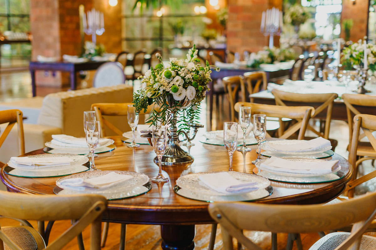 Decoração rústico chique em festa de casamento no Salão no Espaço da Lenda Brasília Df Por Karin Von Glehn