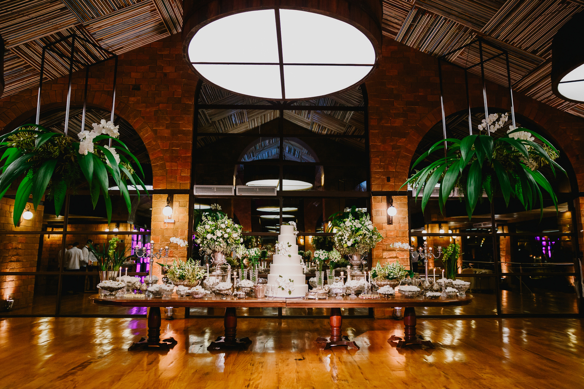 Decoração rústico chique em festa de casamento no Salão no Espaço da Lenda Brasília Df Por Karin Von Glehn