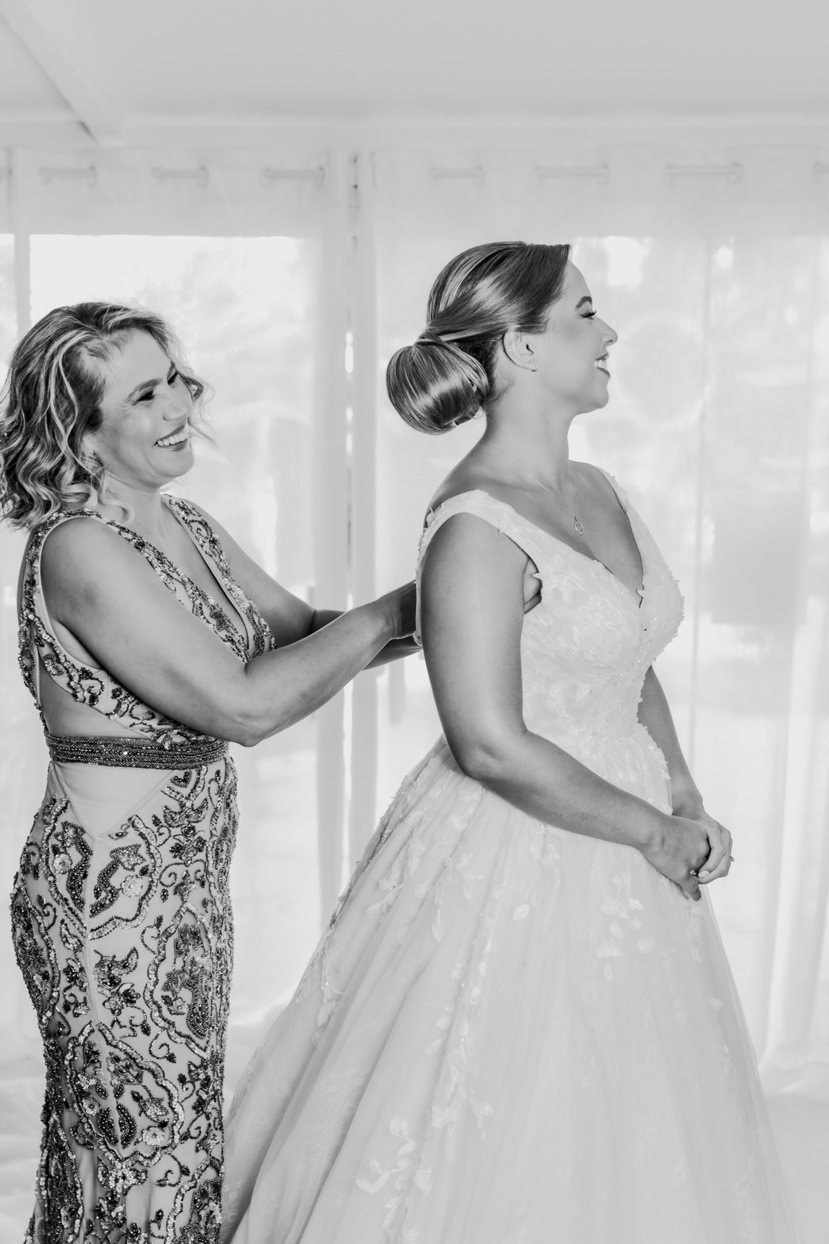 
Making of de noiva maquiagem Isabel de San cabelo Kacyo Vaz com vestido de noiva Vivian Spier pelo fotógrafo Casal Nogueira Brasília Df