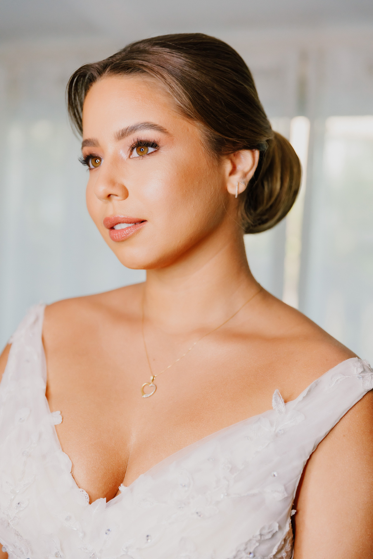 
Making of de noiva maquiagem Isabel de San cabelo Kacyo Vaz com vestido de noiva Vivian Spier pelo fotógrafo Casal Nogueira Brasília Df