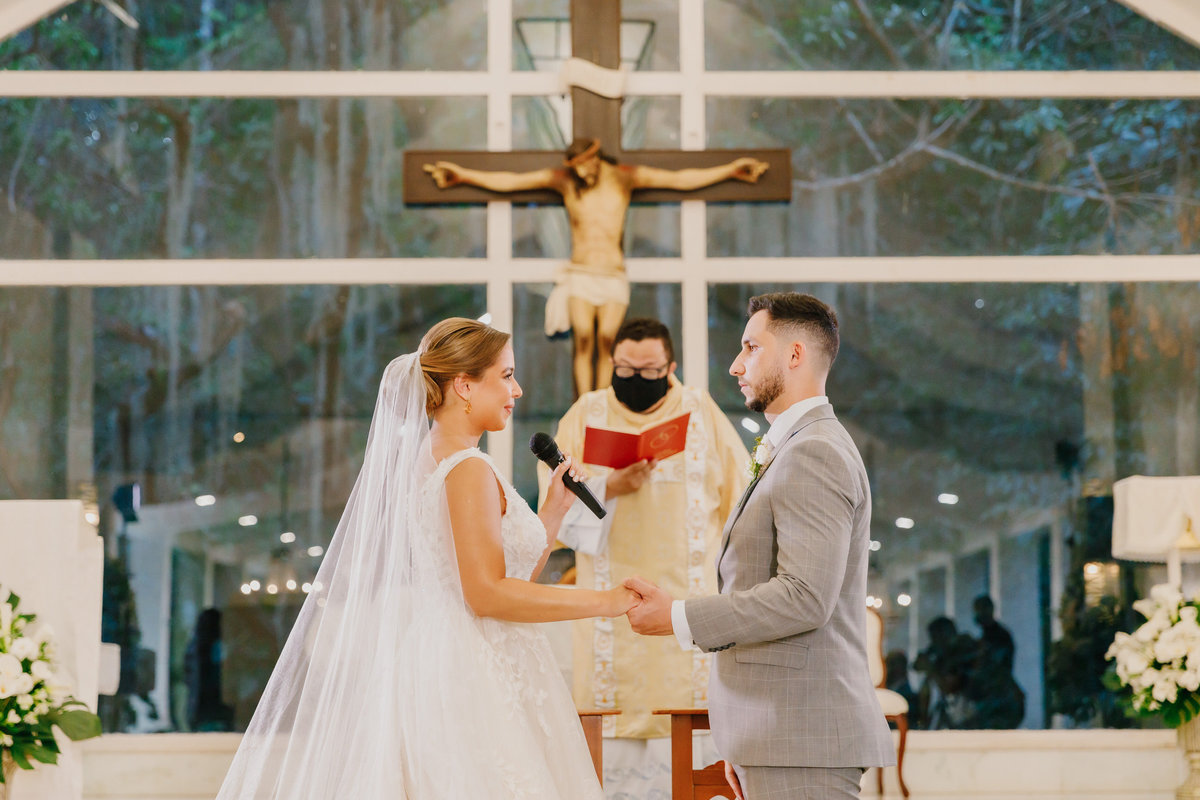 Cerimonia de casamento de dia na capela do Recanto das Águas Brasília Df 