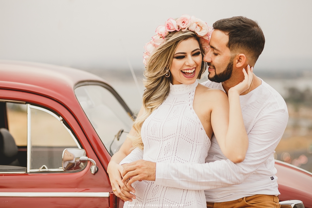 Ensaio de Casal em Brasília, Ensaio Romântico, Ensaio Fotográfico, Prévia, Ensaio com carro, Fotografo de Casamento Brasília, Fotografo Ensaio Brasília, Ponte Jk, Fotografo Profissional.