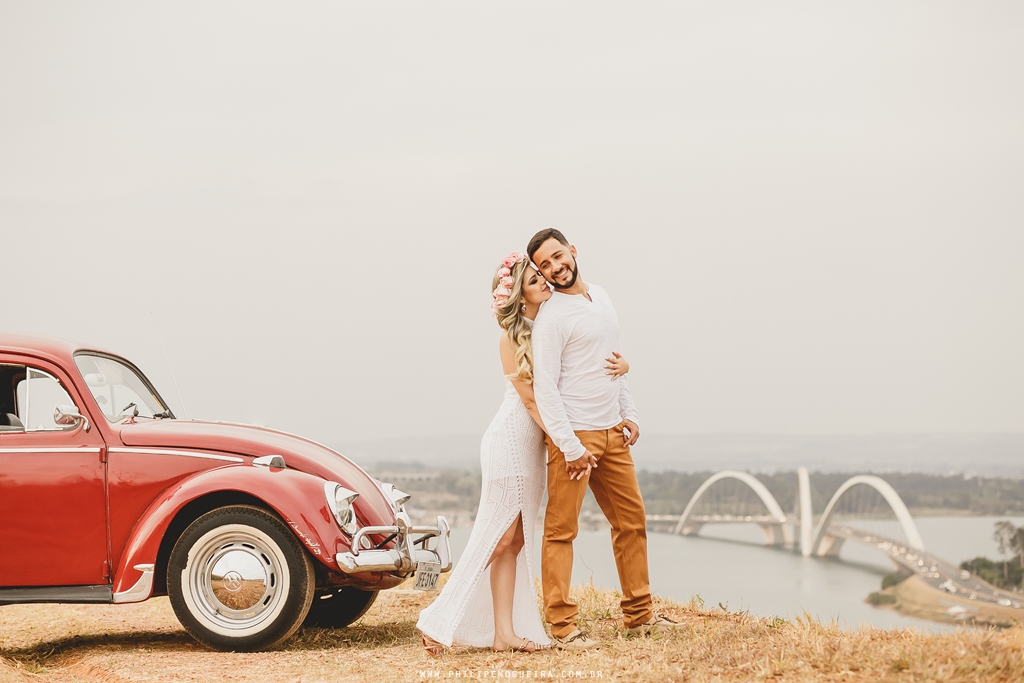 Ensaio de Casal em Brasília, Ensaio Romântico, Ensaio Fotográfico, Prévia, Ensaio com carro, Fotografo de Casamento Brasília, Fotografo Ensaio Brasília, Ponte Jk, Fotografo Profissional.