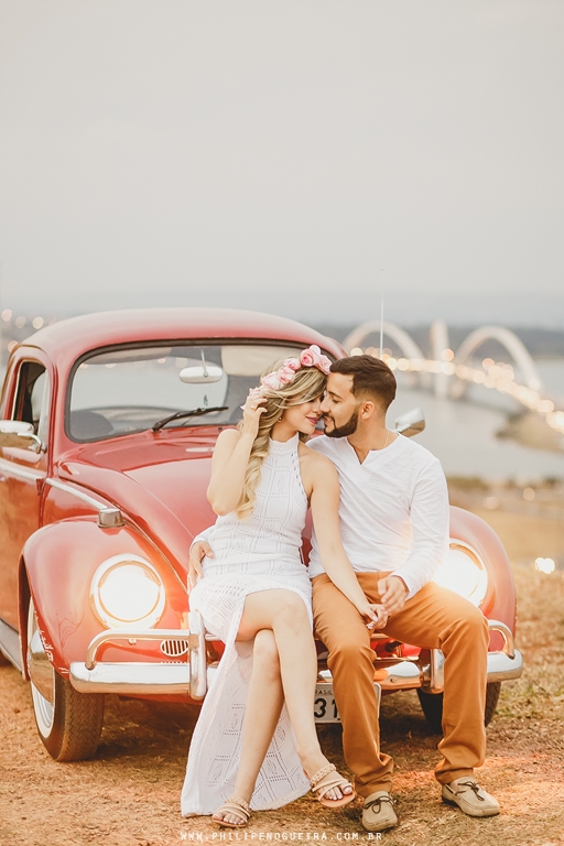 Ensaio de Casal em Brasília, Ensaio Romântico, Ensaio Fotográfico, Prévia, Ensaio com carro, Fotografo de Casamento Brasília, Fotografo Ensaio Brasília, Ponte Jk, Fotografo Profissional.
