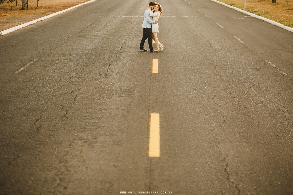 Ensaio de Casal em Brasília, Ensaio de Noivos, Ensaio Romântico, Prévia Romântica, Ensaio na escola, Fotografo de Casamento Brasília DF, Colégio Militar de Brasília, Praça dos cristais Df.