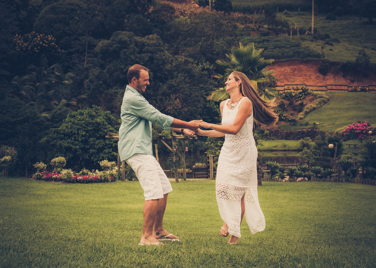 pre-wedding-leticia-giovani-rio-do-sul-sc-sitio-pontal-das-aguas-ensaio-casal-fotografo-eduardo-pasqualini_06