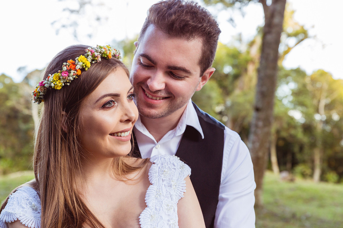Olhares Pre-Wedding Vinícius e Caroline Presidente Nereu Sitio Colina. Fotografia de Eduardo Pasqualini Fotógrafo profissional de ensaio e casamento em Rio do Sul, Santa Catarina, Brasil.
