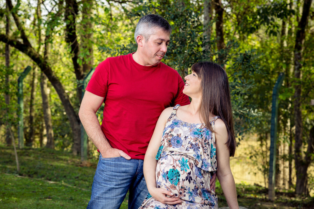 Casal gestante. Ensaio gestante, gestação Eliane e Rojânio. Fotografia de Eduardo Pasqualini Fotógrafo em Rio do Sul, Santa Catarina, Brasil.