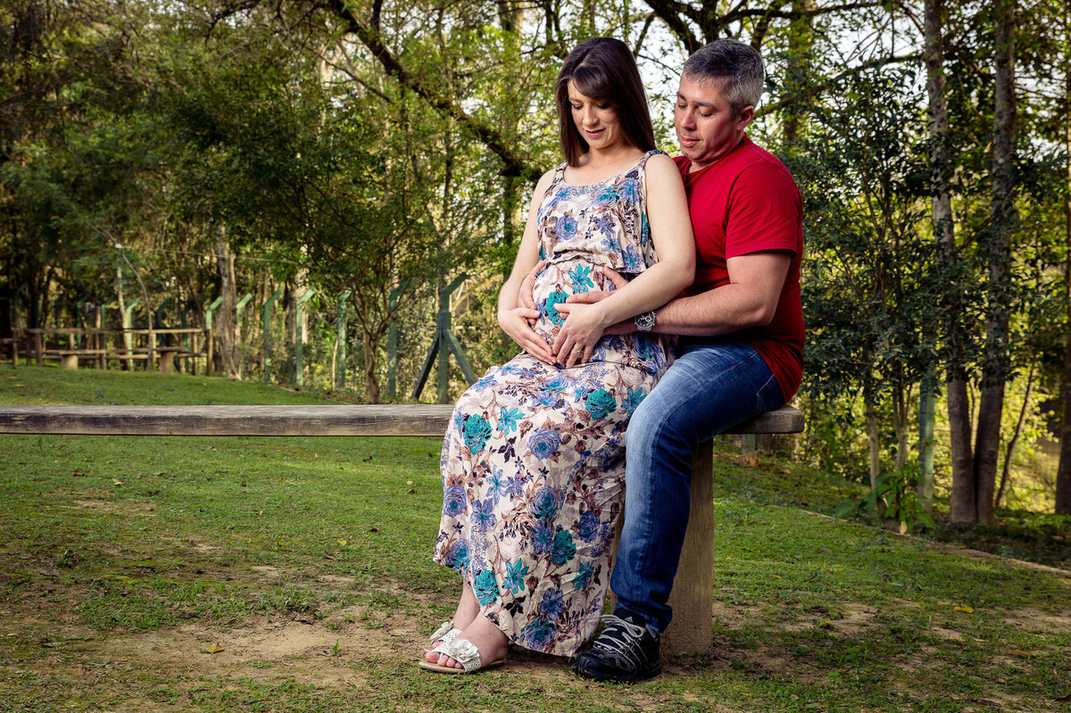 Gestação em casal. Ensaio gestante, gestação Eliane e Rojânio. Fotografia de Eduardo Pasqualini Fotógrafo em Rio do Sul, Santa Catarina, Brasil.