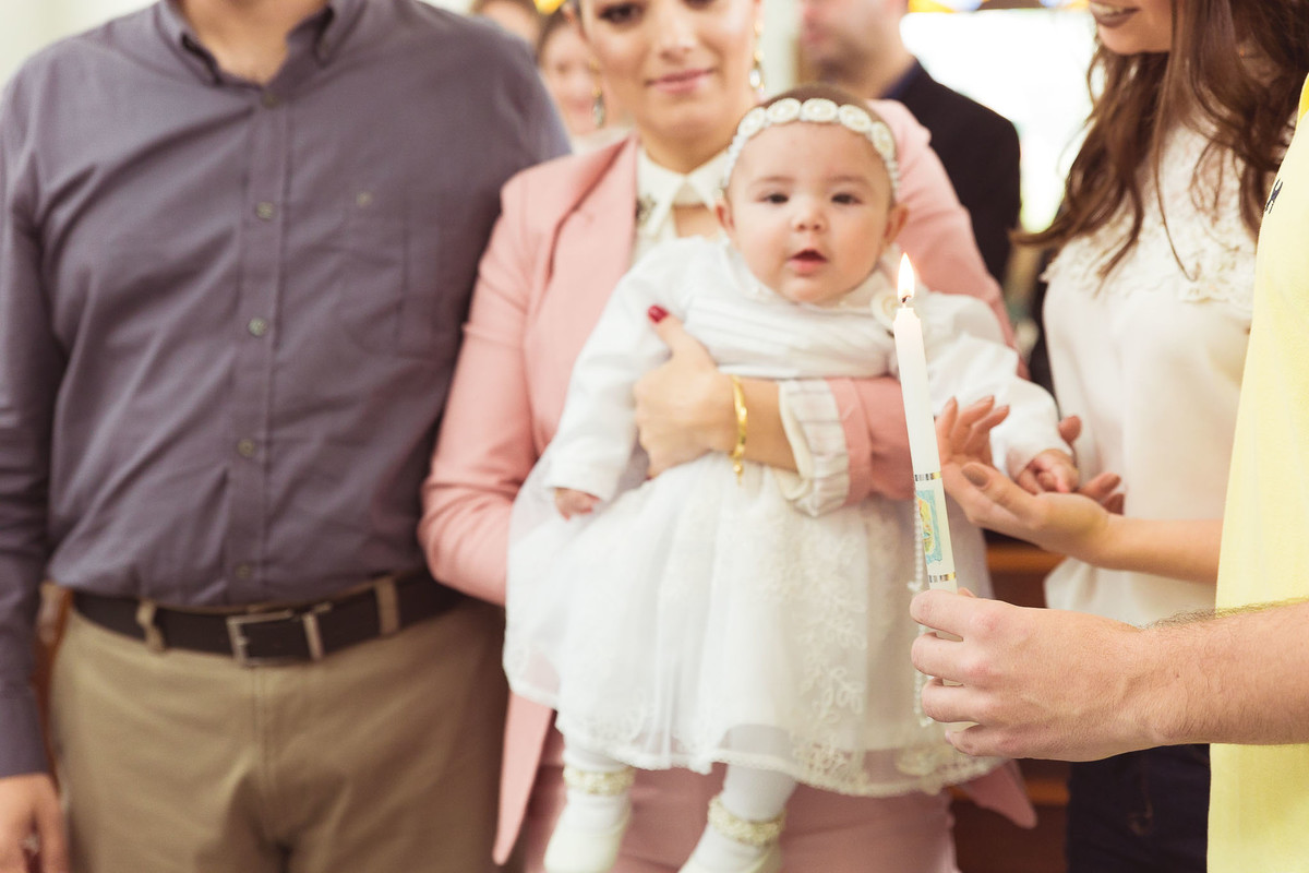 Vela de batizado. Batizado Maria Laura. Casa de Eventos Bela Aliança. Fotografia de Eduardo Pasqualini, fotógrafo em Rio do Sul, Santa Catarina.