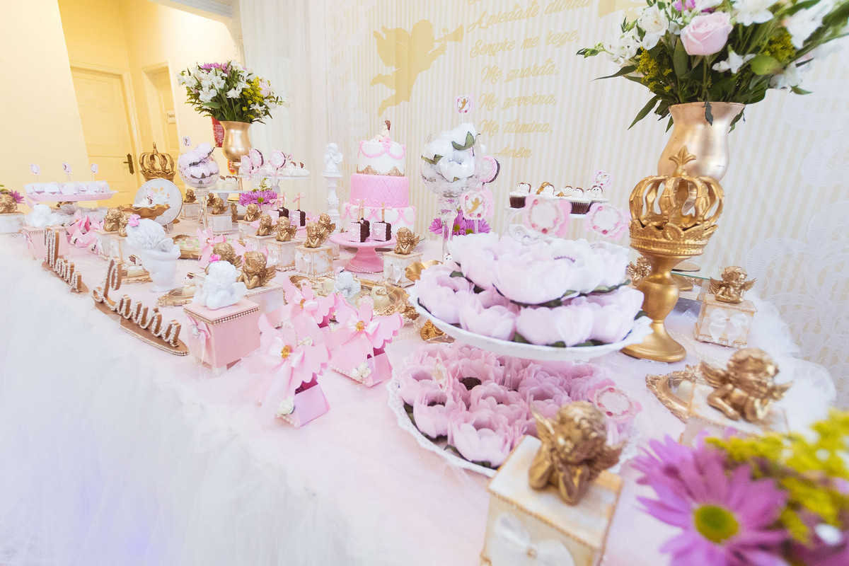 Docinhos. Batizado Maria Laura. Casa de Eventos Bela Aliança. Fotografia de Eduardo Pasqualini, fotógrafo em Rio do Sul, Santa Catarina.
