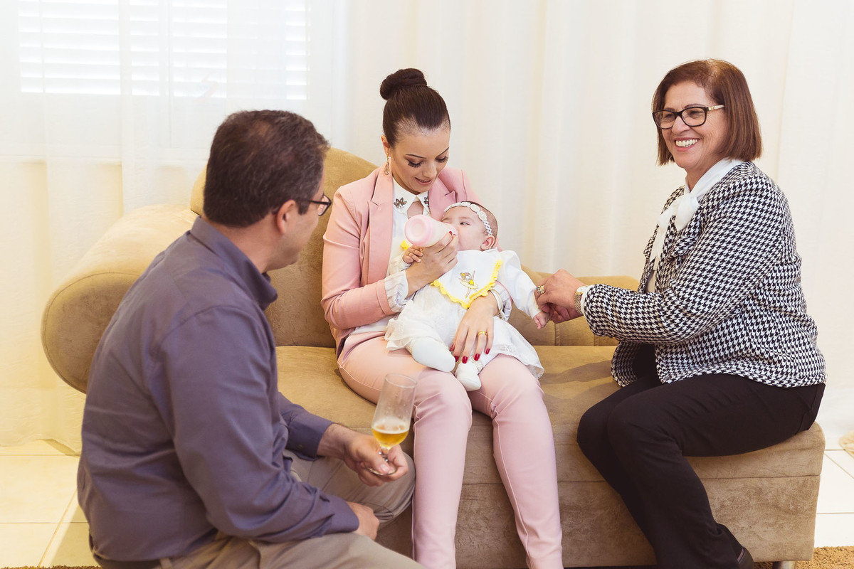 Mamadeira. Batizado Maria Laura. Casa de Eventos Bela Aliança. Fotografia de Eduardo Pasqualini, fotógrafo em Rio do Sul, Santa Catarina.