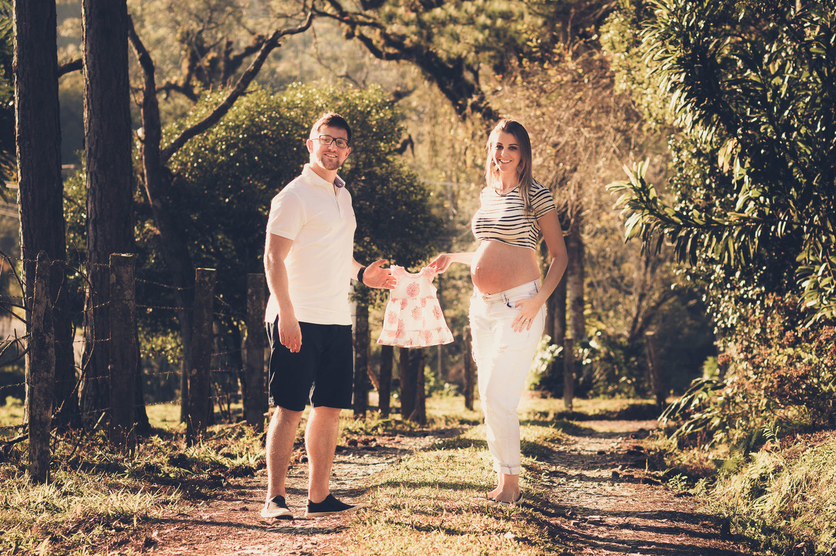 Futura Família Ensaio Gestante Luana e Eziel Trombudo Central. Fotografia de Eduardo Pasqualini, fotógrafo de casamentos e ensaios em Rio do Sul, Santa Catarina.