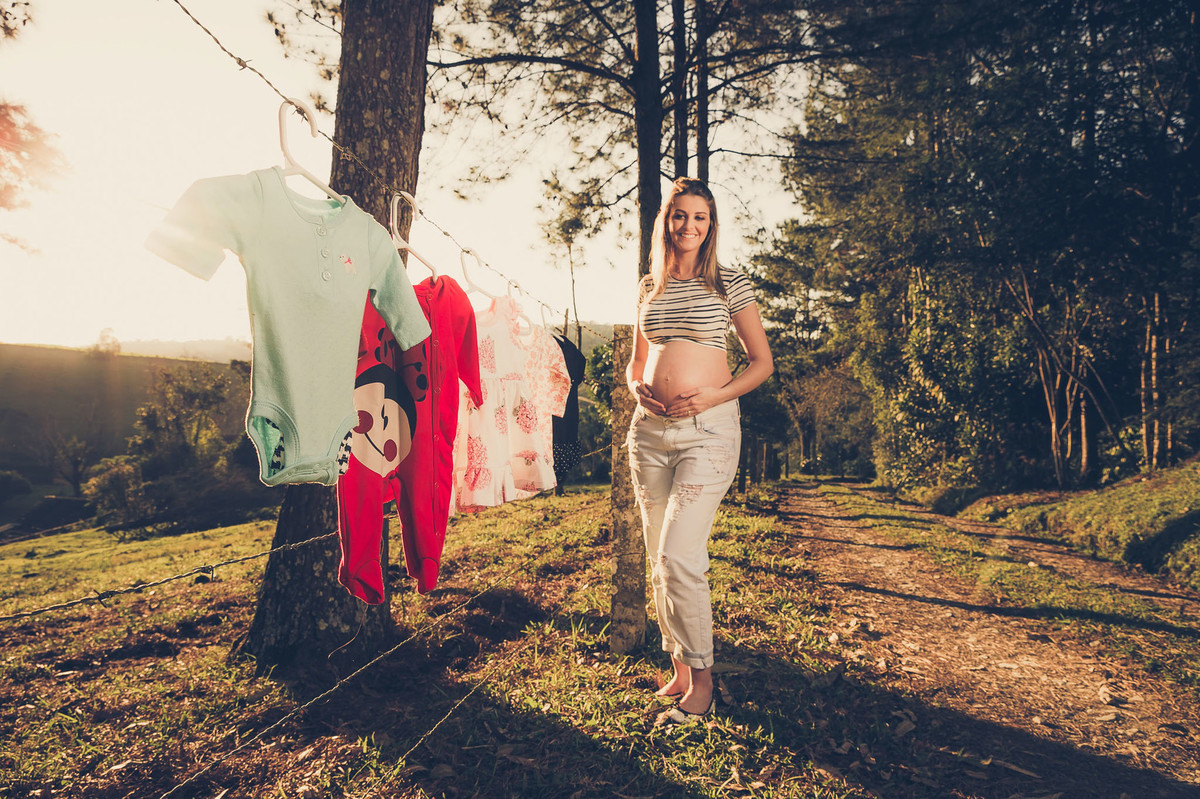 Varal Ensaio Gestante Luana e Eziel Trombudo Central. Fotografia de Eduardo Pasqualini, fotógrafo de casamentos e ensaios em Rio do Sul, Santa Catarina.