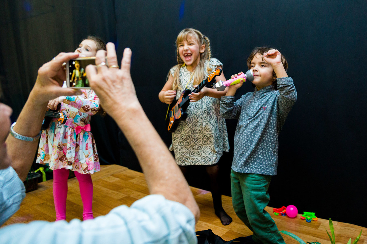 A Banda. Aniversário Infantil Espaço 10. Fotografia de Eduardo Pasqualini Fotógrafo em Rio do Sul, Santa Catarina, Brasil.