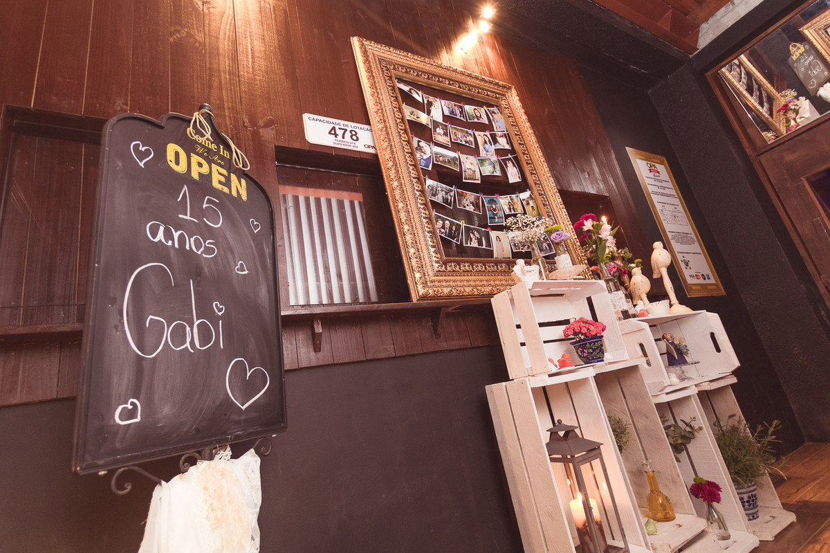 Quadro. Aniversário 15 anos Gabrielle. Opa Eventos. Fotografia de Eduardo Pasqualini Fotógrafo em Rio do Sul, Santa Catarina, Brasil.