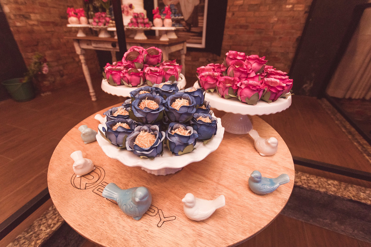 Docinhos. Aniversário 15 anos Gabrielle. Opa Eventos. Fotografia de Eduardo Pasqualini Fotógrafo em Rio do Sul, Santa Catarina, Brasil.