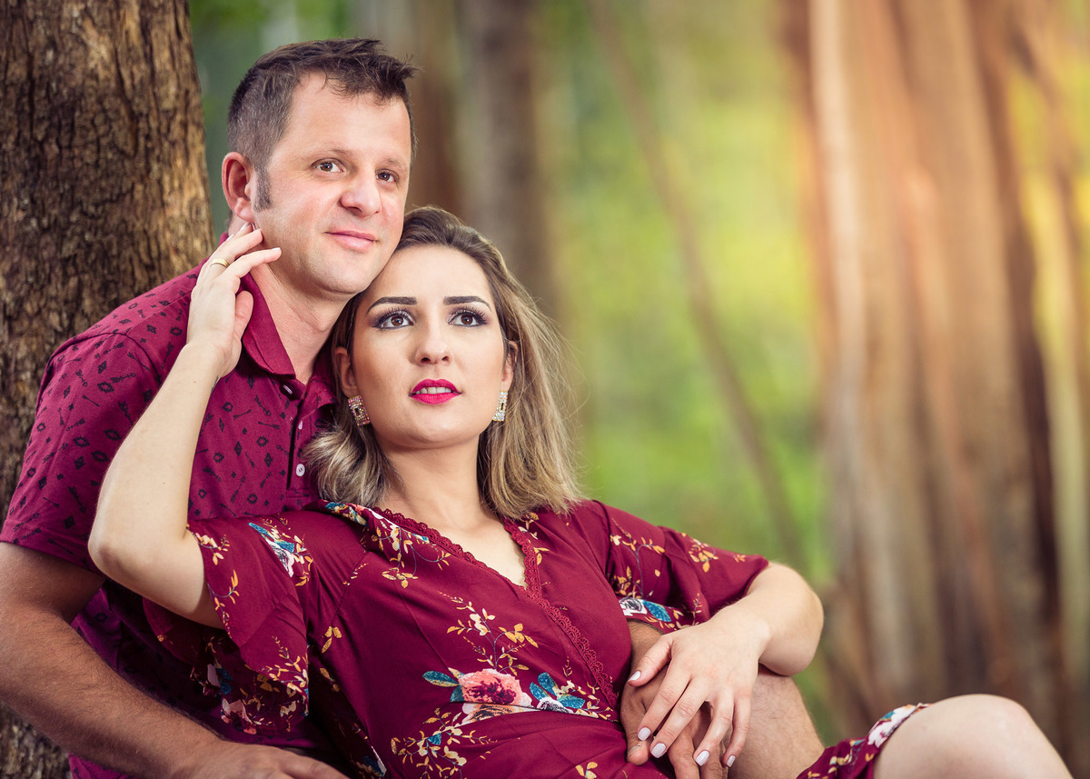 Retrato. Pre-wedding Thais e Maicon, Presidente Nereu, Vidal Ramos. Fotografia de Eduardo Pasqualini, fotógrafo de casamentos e ensaios em Rio do Sul, Santa Catarina.