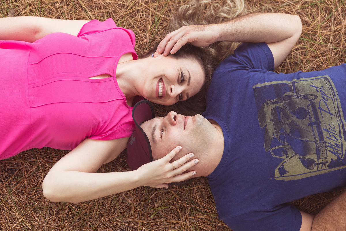 Carinhosos. Tânia e Jorge. Pre-casamento, Pre-wedding. Fotografia de Eduardo Pasqualini, fotógrafo de casamentos e ensaios em Rio do Sul, Santa 