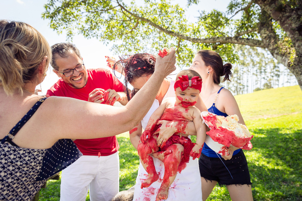 A sogra entrou em defesa. Fotografia de Eduardo Pasqualini, fotógrafo de ensaios e família em Rio do Sul, Santa Catarina.