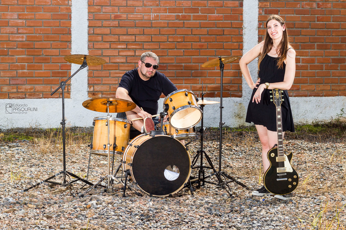 Pega a bateria de volta, achei um baixo. Fotografia de Eduardo Pasqualini, fotógrafo de casamentos e ensaios em Rio do Sul, Santa Catarina.