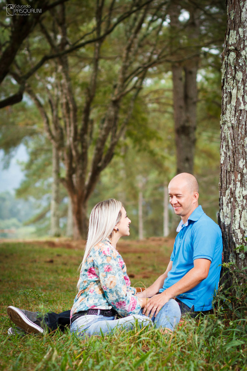 Ensaio pre-wedding do Marcos e Ana. Fotografia de Eduardo Pasqualini, fotógrafo de casamentos e ensaios em Rio do Sul, Santa Catarina.