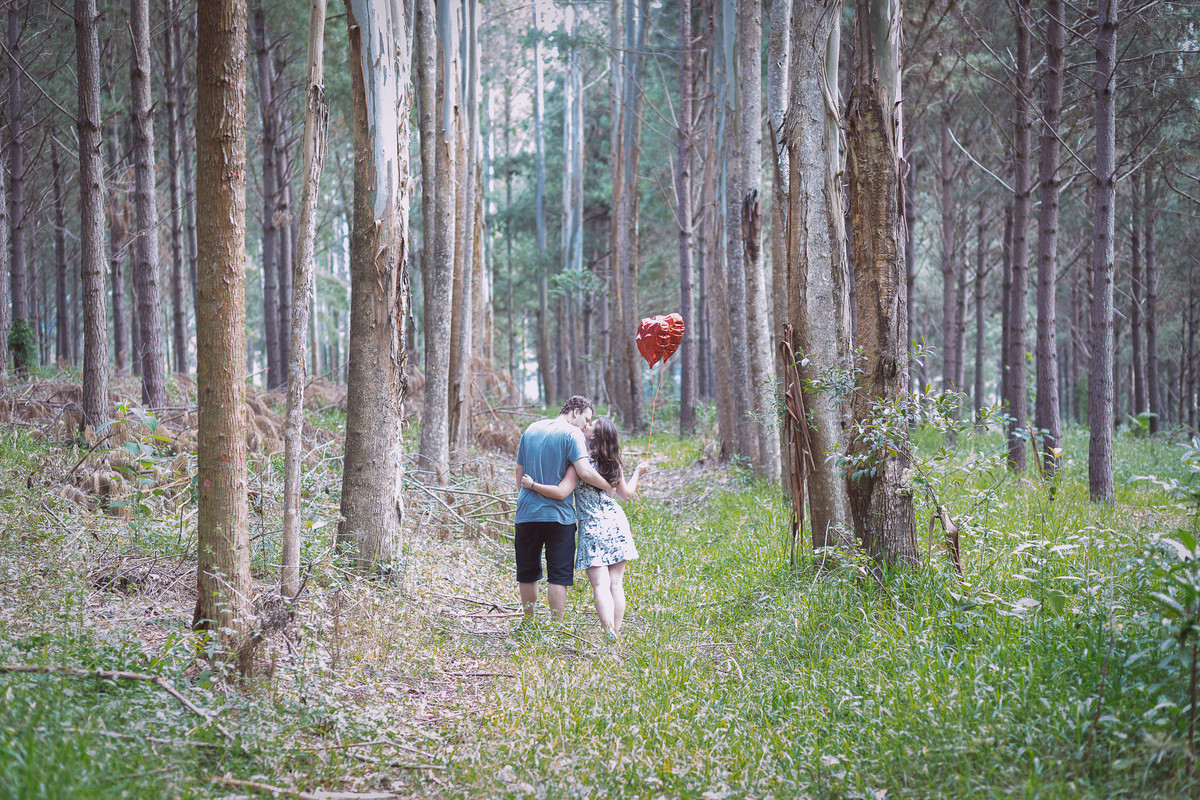 A caminho da felicidade. Fotografia de Eduardo Pasqualini Fotógrafo profissional de ensaio e casamento em Rio do Sul, Santa Catarina, Brasil.
