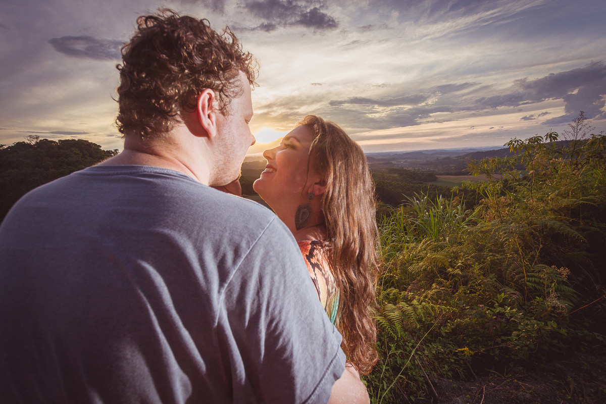 Esse é mais um momento de felicidade da nossa história. Fotografia de Eduardo Pasqualini Fotógrafo profissional de ensaio e casamento em Rio do Sul, Santa Catarina, Brasil.