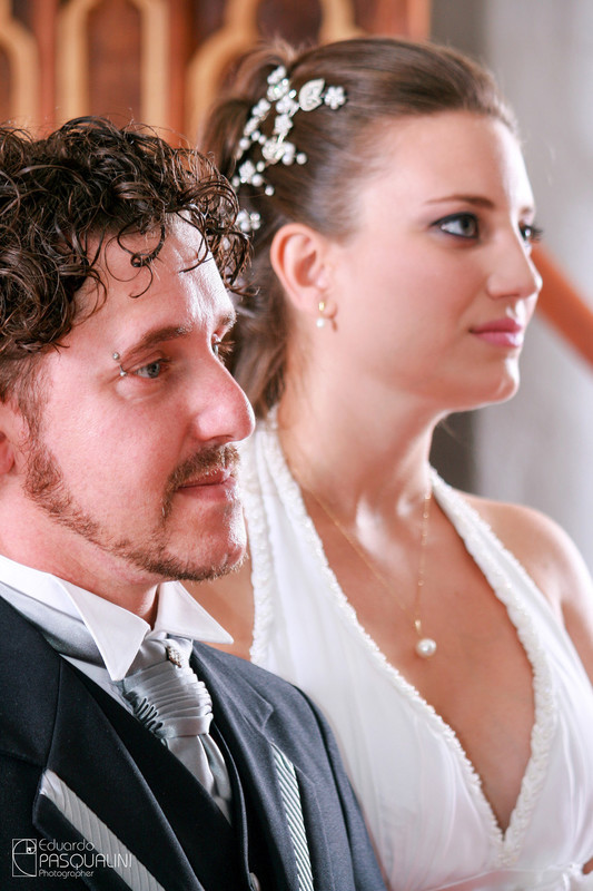 Durante casamento, Fernando e Ester. Fotografia de Eduardo Pasqualini, fotógrafo de casamentos e ensaios em Rio do Sul, Santa Catarina.