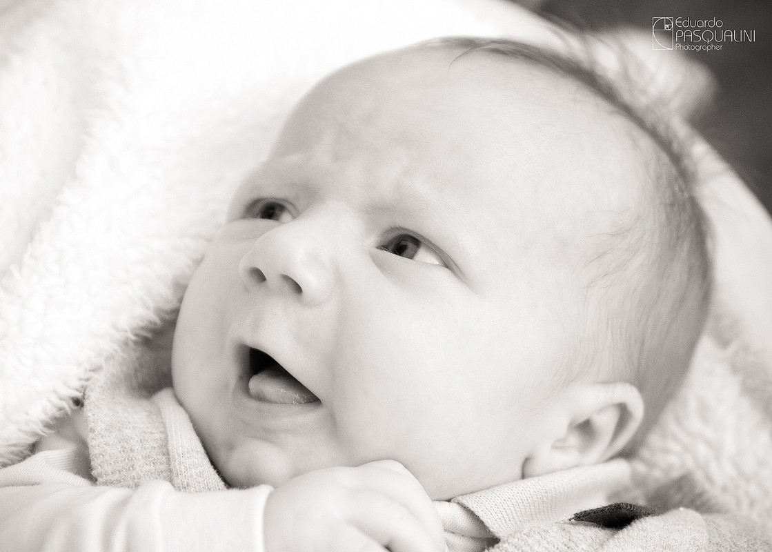 Careta de bebe. Fotografia de Eduardo Pasqualini, fotógrafo de casamentos e ensaios em Rio do Sul, Santa Catarina.