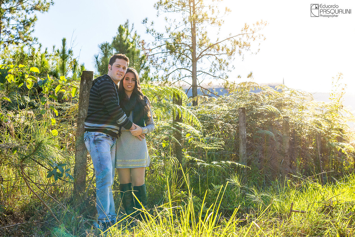 Ensaio de Vanessa e Everton em Lontras - SC. Fotografia de Eduardo Pasqualini, fotógrafo de casamentos e ensaios em Rio do Sul, Santa Catarina. Lontras.