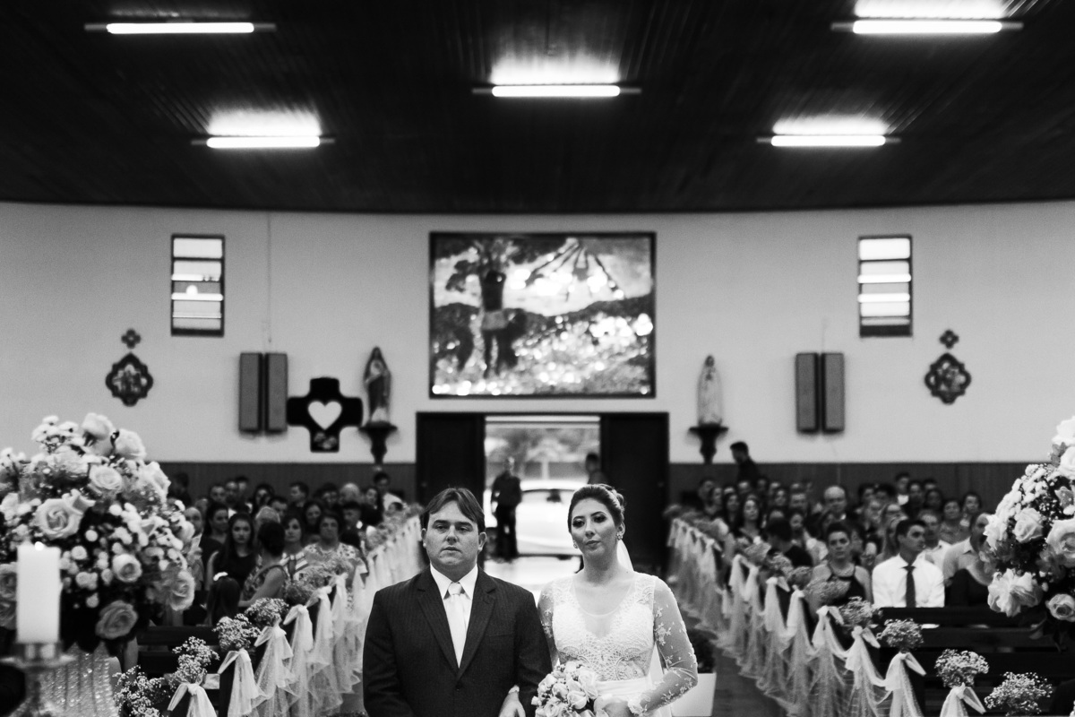 O casamento. Casamento Lidiane e Bruno, Vidal Ramos, SC, Clube Fluminense. Fotografia de Eduardo Pasqualini, fotógrafo de casamentos e ensaios em Rio do Sul, Santa Catarina.