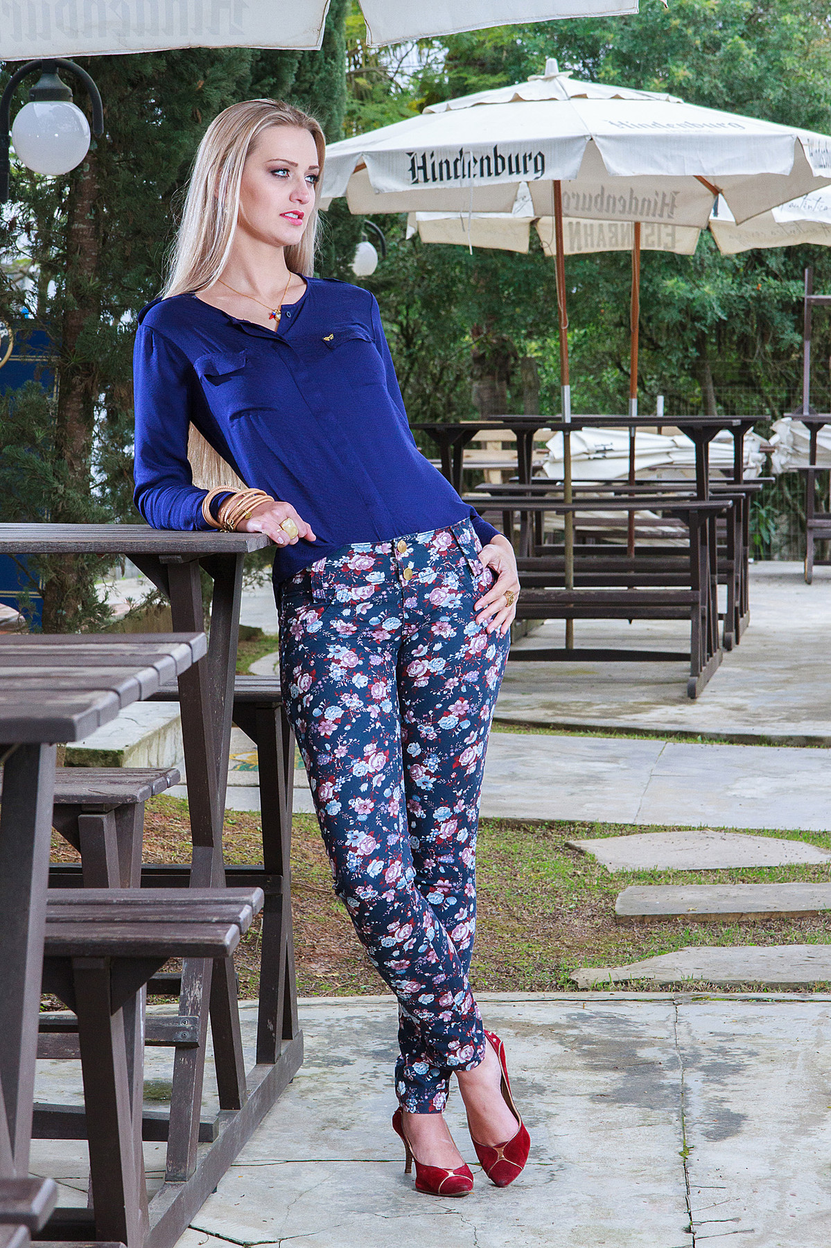 Modelo loira, magra e alta Victoria. Fotografia de Eduardo Pasqualini, fotógrafo de casamentos e ensaios em Rio do Sul, Santa Catarina.