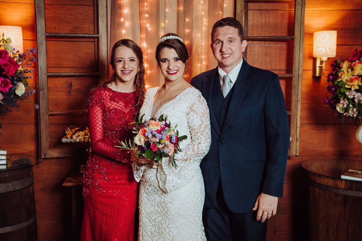 Uma nova família. Casamento ao ar livre, Vanessa e Daniel. Osteria La Campagnaga, Itoupava. Fotografia de Eduardo Pasqualini, fotógrafo de casamentos e ensaios em Rio do Sul, Santa Catarina.