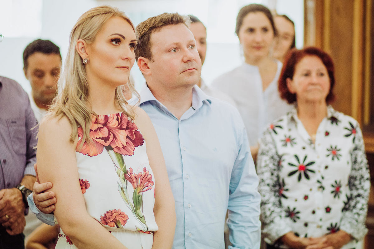 Vanessa e Beto. Batizado Igreja Luterana, Casamento. Fotografia de Eduardo Pasqualini, fotógrafo de casamentos e ensaios em Rio do Sul, Santa Catarina.