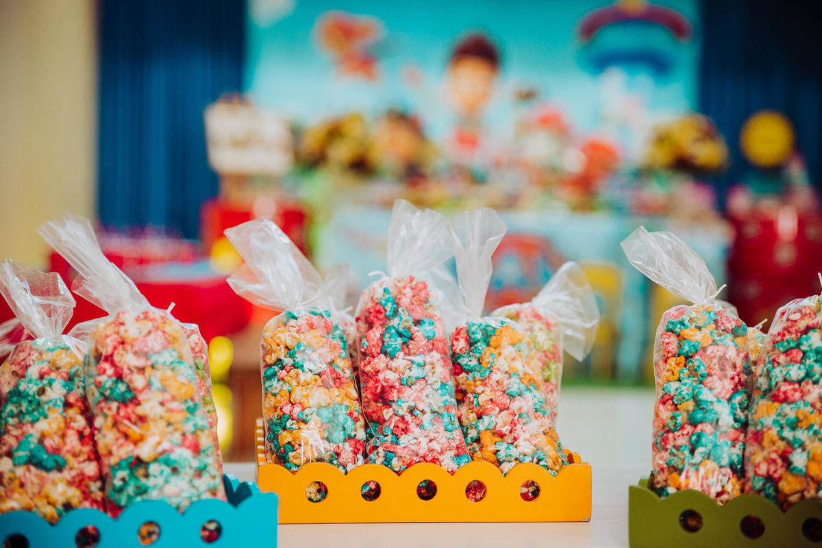 Pipoca. Aniversário Luís Otávio. Espaço 10. Fotografia de Eduardo Pasqualini, fotógrafo de casamentos e ensaios em Rio do Sul, Santa Catarina.