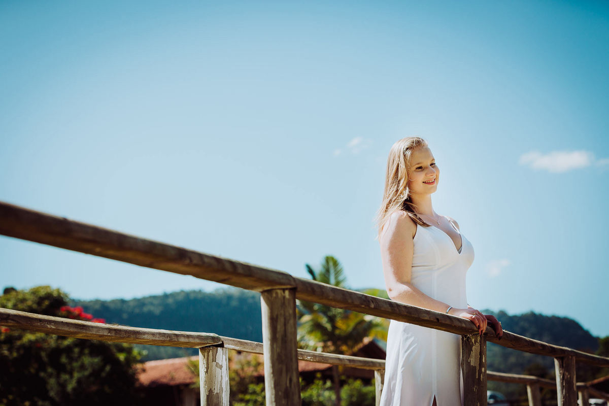 A noiva, bela e completa. Pre-Casamento Larissa e Eduardo. Fotografia de Eduardo Pasqualini, fotógrafo de casamentos e ensaios em Rio do Sul, Santa Catarina.