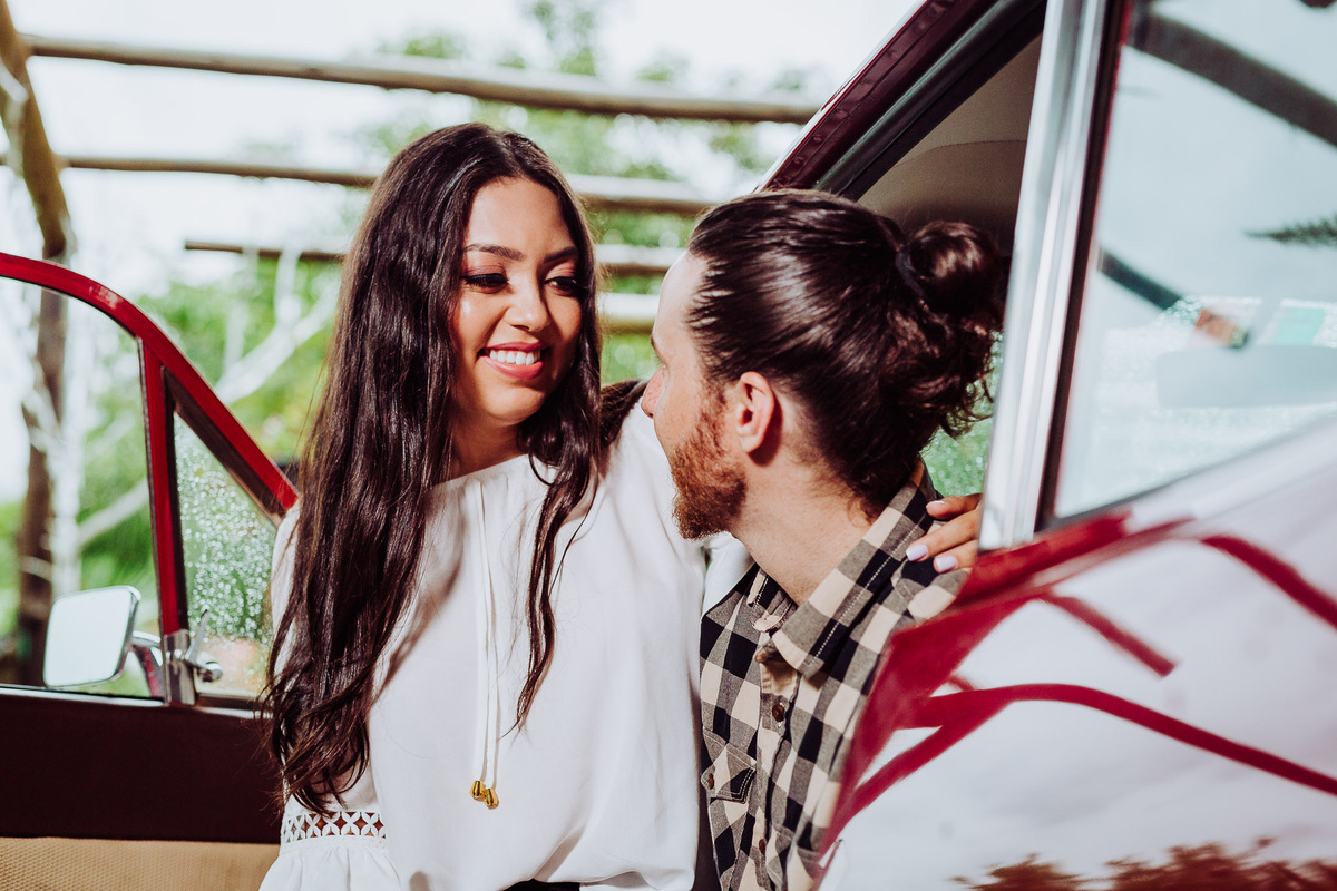Companheiros. Pre-Casamento Carla Mariane e Tiago. Sítio Pontal das Águas, Albertina. Fotografia de Eduardo Pasqualini, fotógrafo de casamentos e ensaios em Rio do Sul, Santa Catarina.