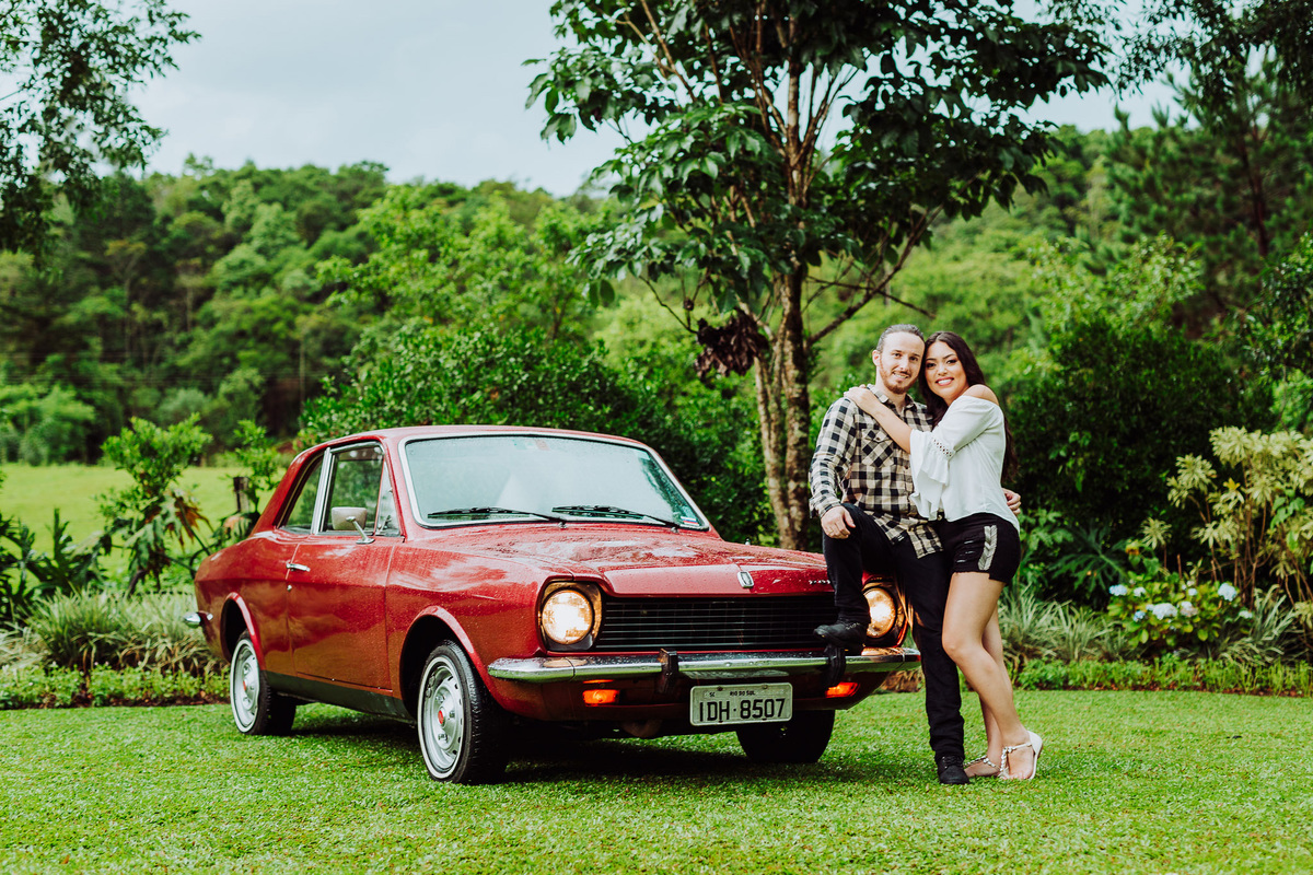 Corel. Pre-Casamento Carla Mariane e Tiago. Sítio Pontal das Águas, Albertina. Fotografia de Eduardo Pasqualini, fotógrafo de casamentos e ensaios em Rio do Sul, Santa Catarina.