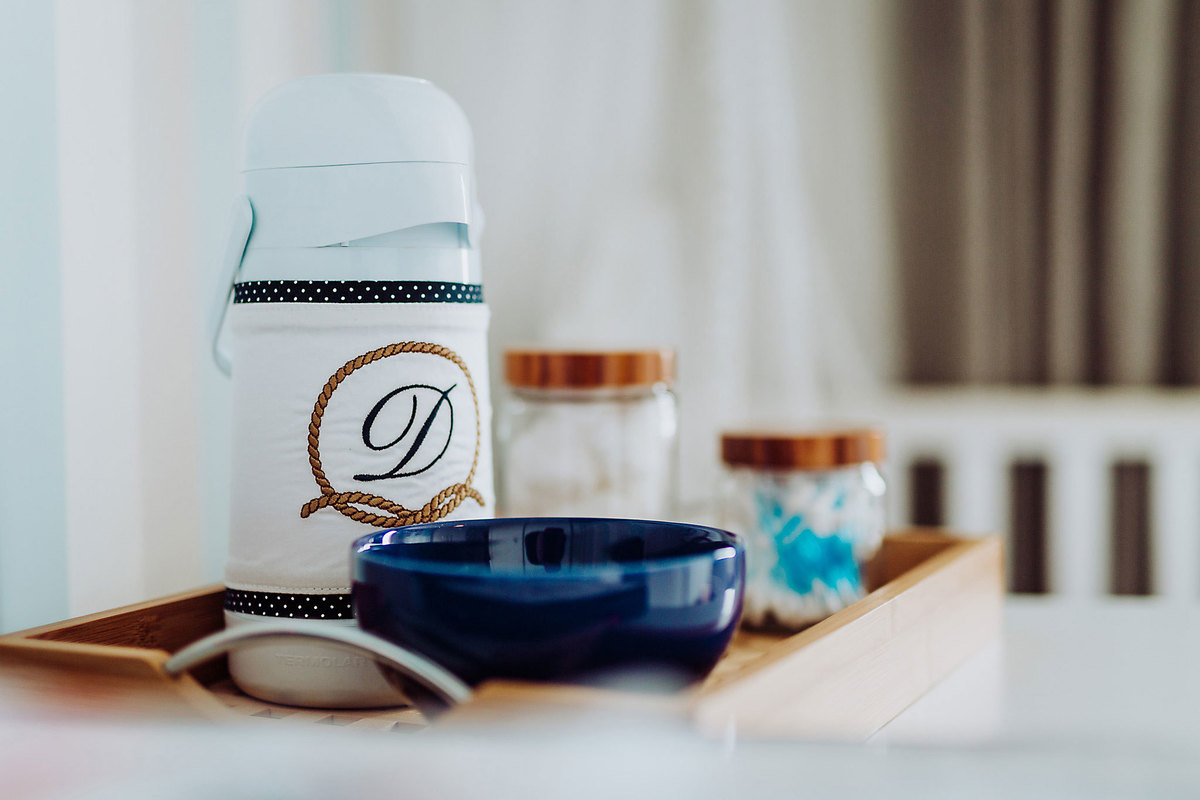 Cuidados... Ensaio Gestante Ângela e Anderson, Gestação Davi. Cachoeira Trombudo Central. Fotografia de Eduardo Pasqualini, fotógrafo de casamentos e ensaios em Rio do Sul, Santa Catarina.