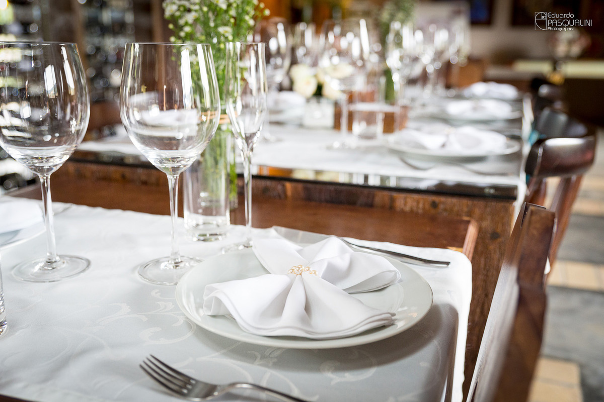 Detalhe do prato para o almoço em comemoração do batizado de Alícia. Osteria La Campagnaga. Fotografia de Eduardo Pasqualini, fotógrafo de casamentos e ensaios em Rio do Sul, Santa Catarina.