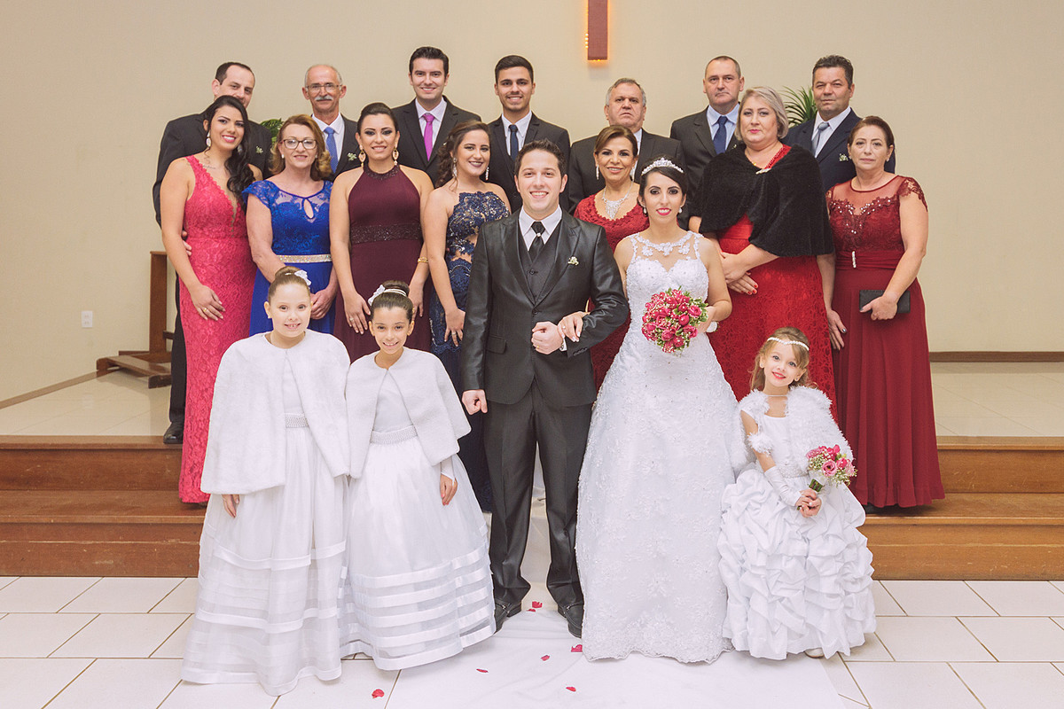 Madrinhas e padrinhos do noivo. Eduardo Pasqualini Fotografias - Fotógrafo profissional de ensaio e casamento em Rio do Sul, Santa Catarina, Brasil.