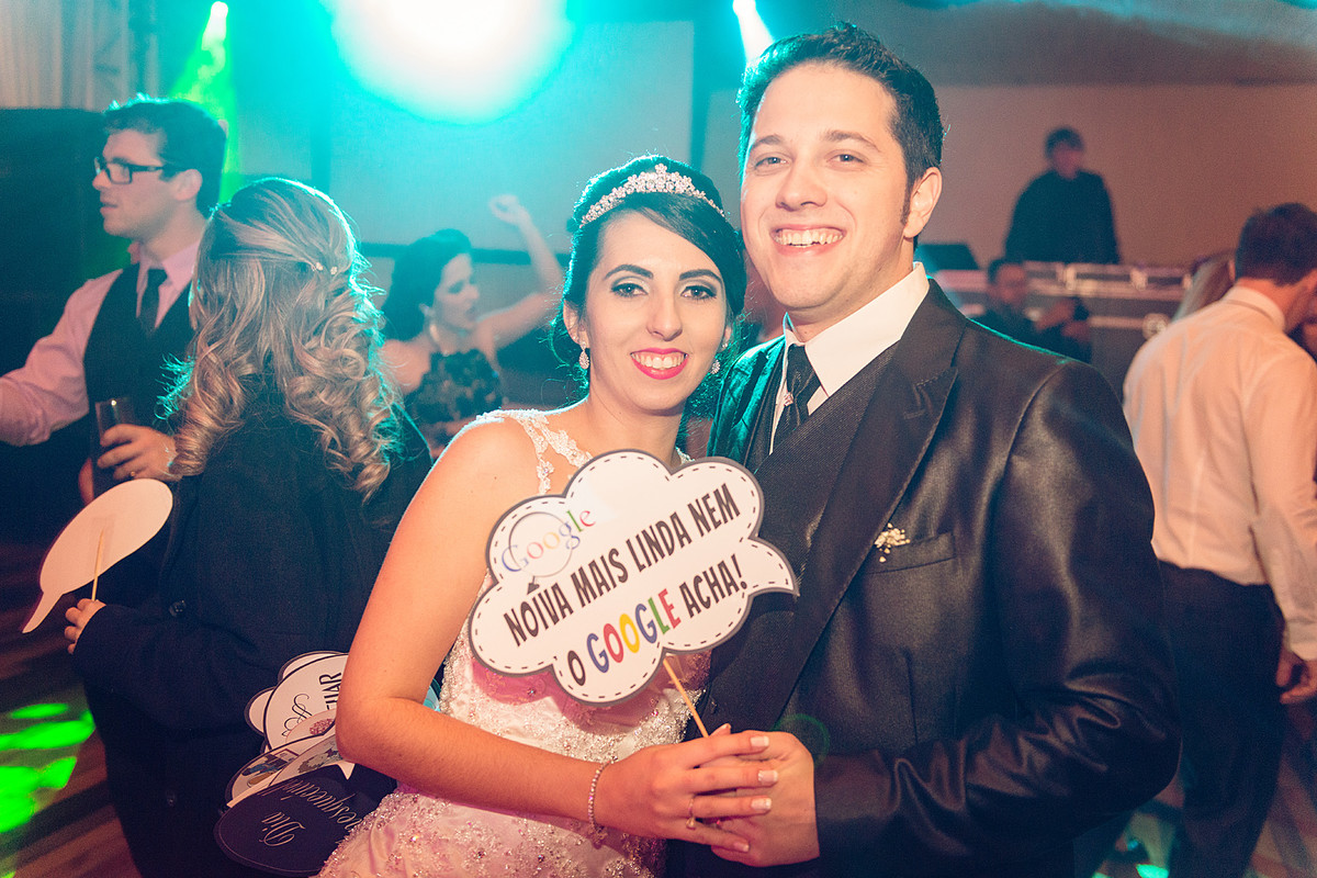 Noiva mais linda nem o google acha. Eduardo Pasqualini Fotografias - Fotógrafo profissional de ensaio e casamento em Rio do Sul, Santa Catarina, Brasil.